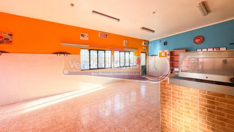 Negócio para Venda em Samora Correia