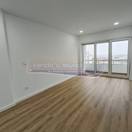 Apartamento T3 para Venda em Póvoa de Santa Iria e Forte da Casa