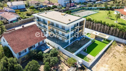 Apartamento T3 para Venda em Parceiros e Azoia