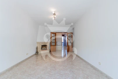 Apartamento T3 para Venda em Nossa Senhora da Vila, Nossa Senhora do Bispo e Silveiras