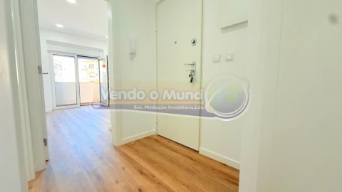 Apartamento T2 para Venda em Alverca do Ribatejo e Sobralinho