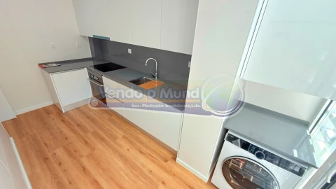 Apartamento T2 para Venda em Alverca do Ribatejo e Sobralinho