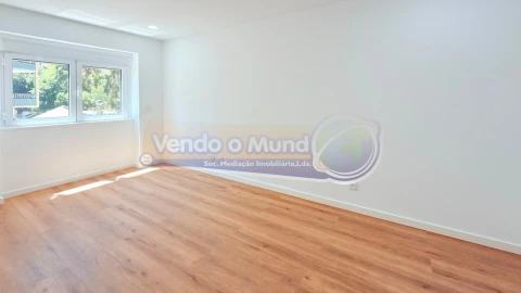 Apartamento T2 para Venda em Alverca do Ribatejo e Sobralinho