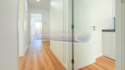 Apartamento T2 para Venda em Alverca do Ribatejo e Sobralinho