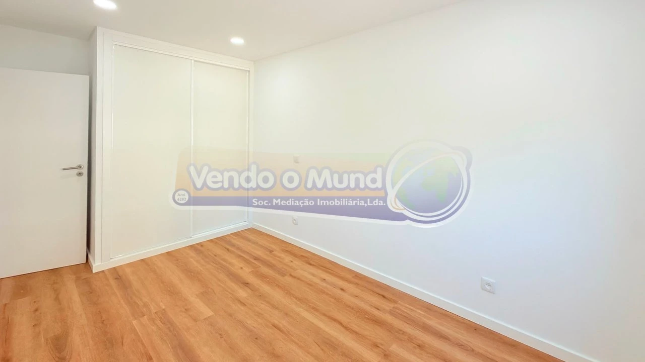 Apartamento T2 para Venda em Alverca do Ribatejo e Sobralinho Foto 12