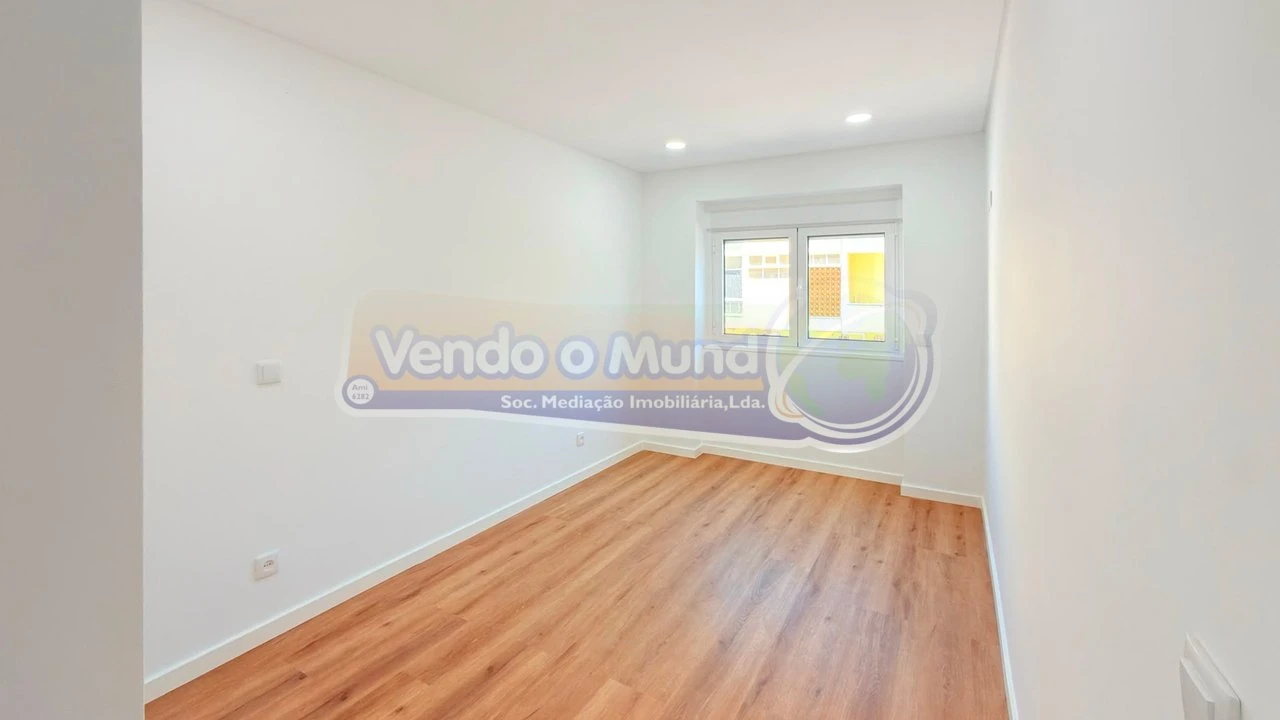 Apartamento T2 para Venda em Alverca do Ribatejo e Sobralinho Foto 13