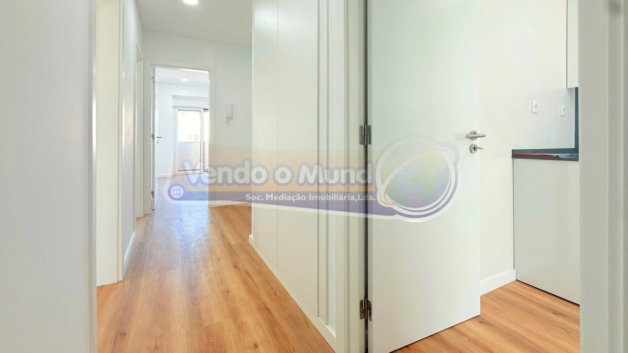Apartamento T2 para Venda em Alverca do Ribatejo e Sobralinho Foto 4