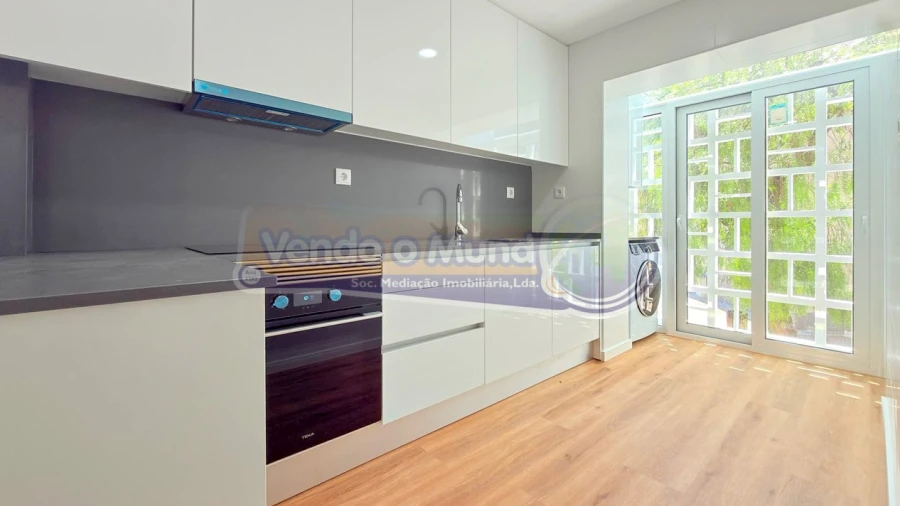 Apartamento T2 para Venda em Alverca do Ribatejo e Sobralinho