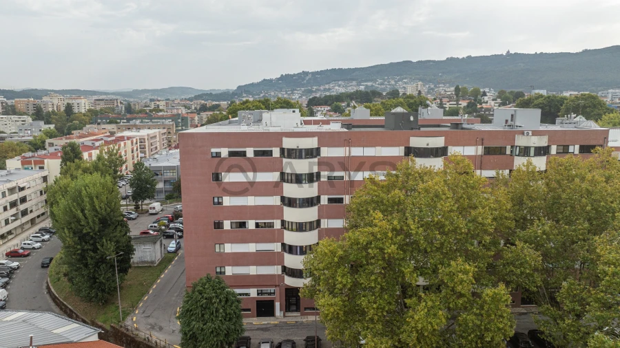 Apartamento T3 para Venda em Braga (São José de São Lázaro e São João do Souto) Foto 2