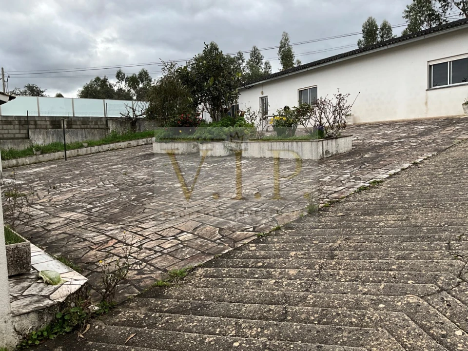 Moradia T3 para Venda em Fatima Foto 13