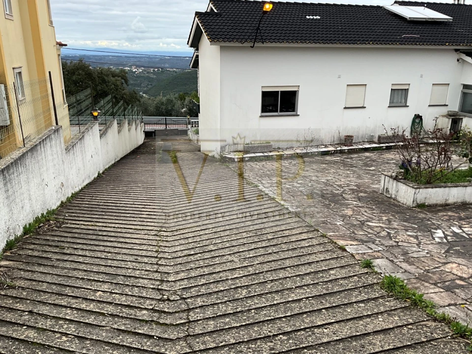 Moradia T3 para Venda em Fatima Foto 15