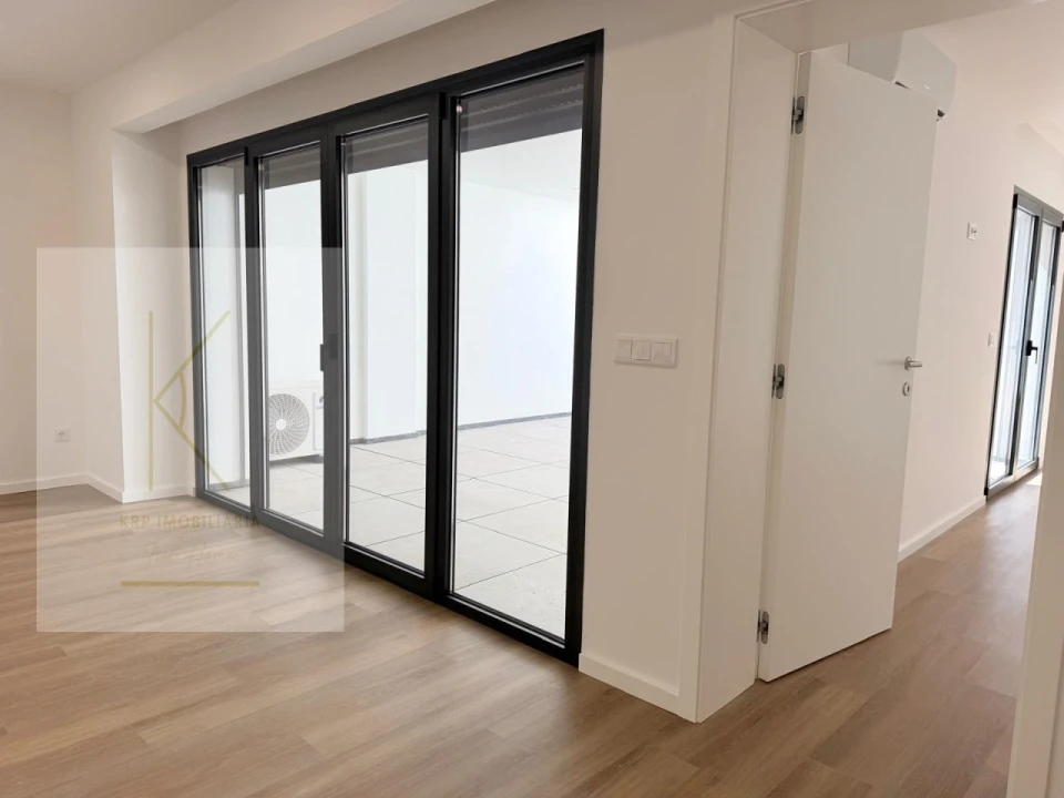 Apartamento T1 para Venda em Arcozelo Foto 5