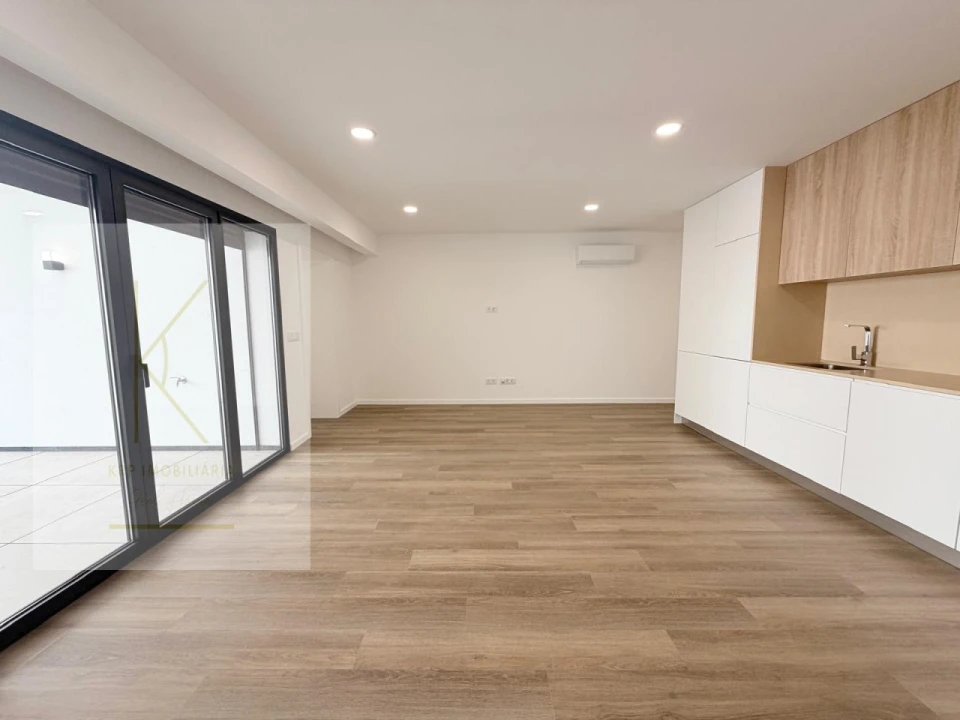 Apartamento T1 para Venda em Arcozelo Foto 7