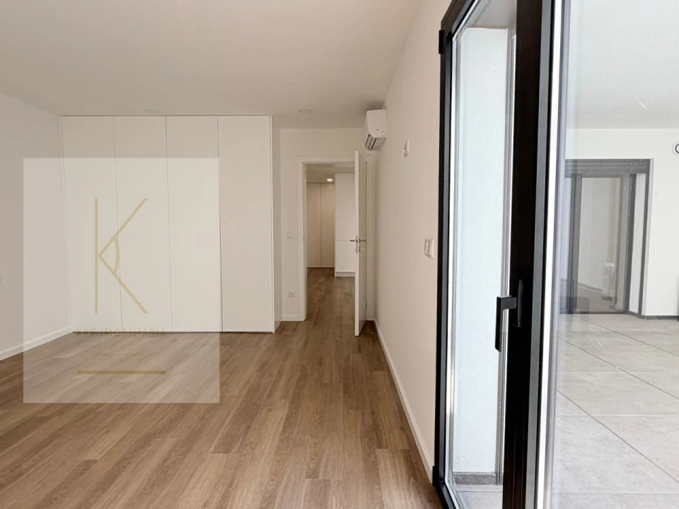 Apartamento T1 para Venda em Arcozelo Foto 21