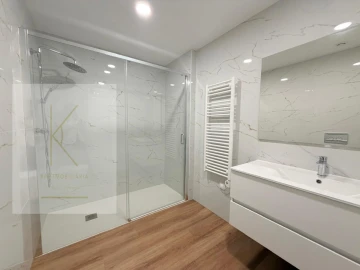 Apartamento T1 para Venda em Arcozelo
