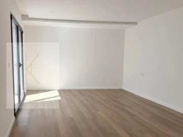 Apartamento T1 para Venda em Arcozelo