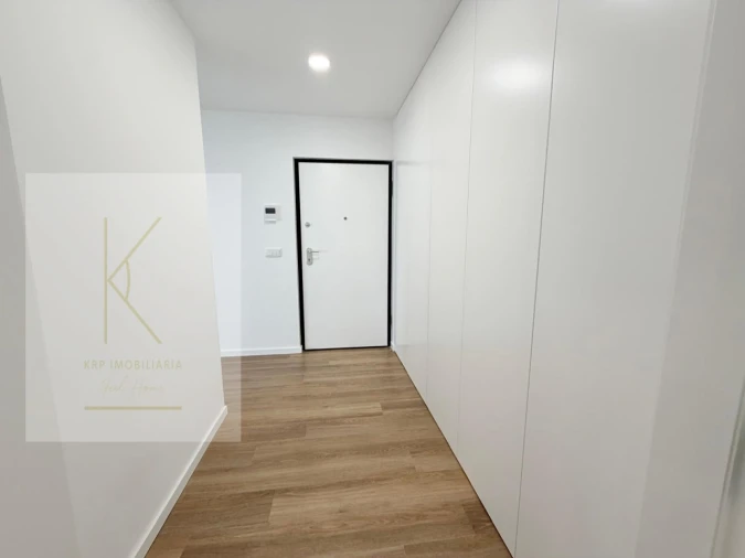 Apartamento T1 para Venda em Arcozelo Foto 26