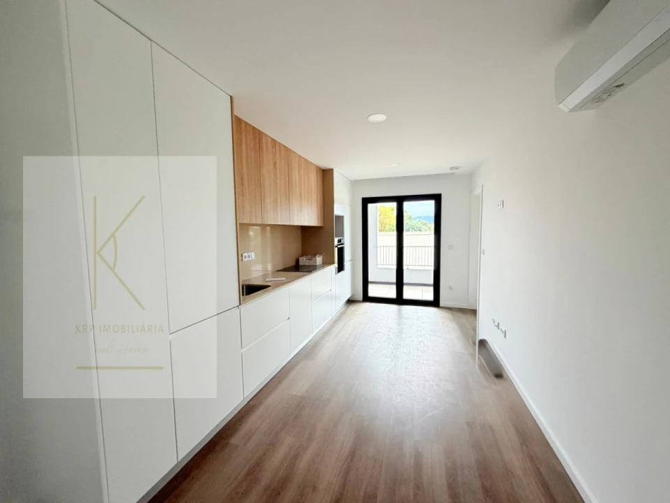 Apartamento T1 para Venda em Arcozelo Foto 3