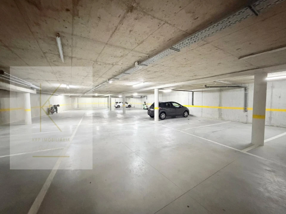 Apartamento T1 para Venda em Arcozelo Foto 21