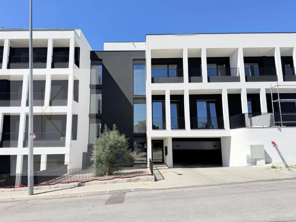 Apartamento T1 para Venda em Arcozelo Foto 24