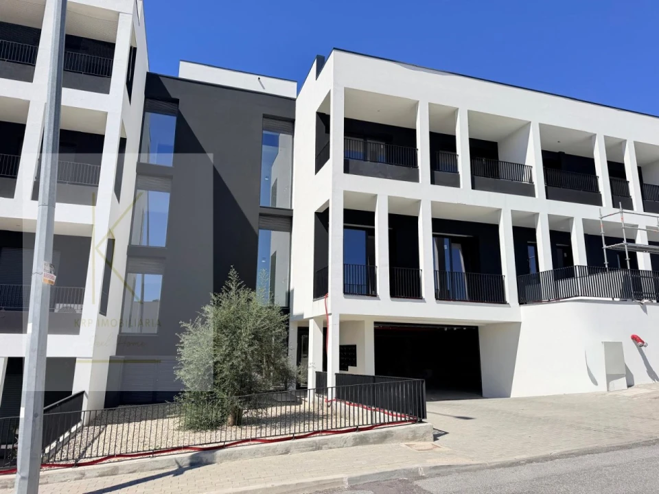 Apartamento T1 para Venda em Arcozelo Foto 26