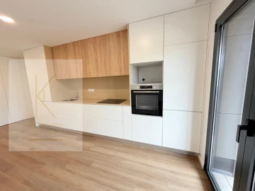 Apartamento T1 para Venda em Arcozelo