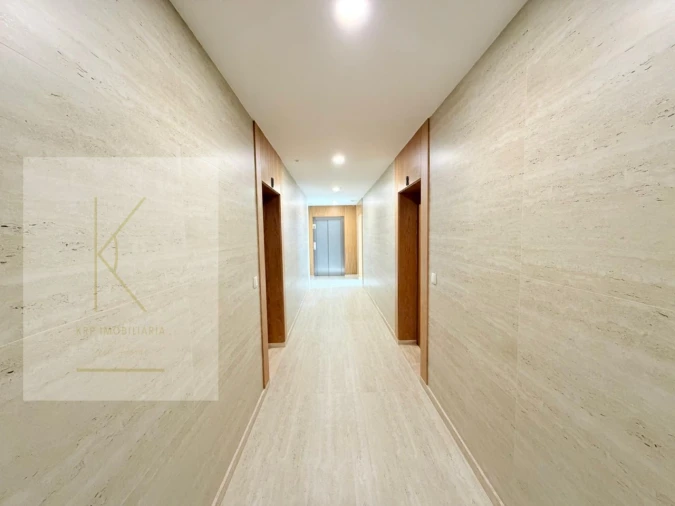 Apartamento T1 para Venda em Arcozelo Foto 17