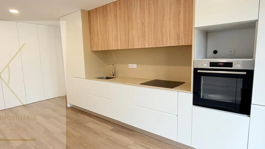 Apartamento T1 para Venda em Arcozelo