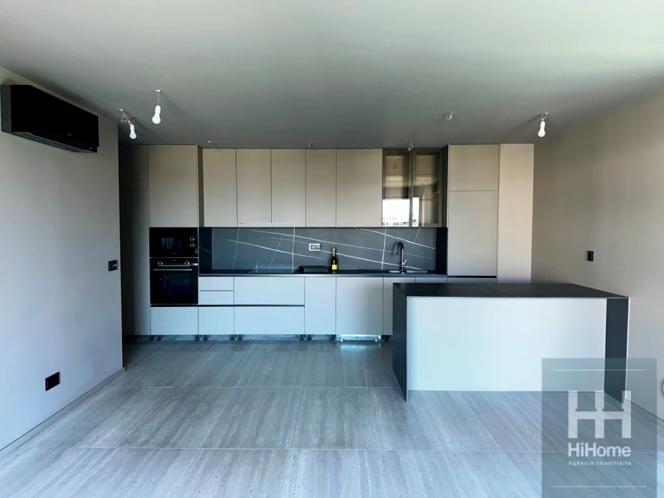 Apartamento T1 para Venda em São Martinho Foto 6