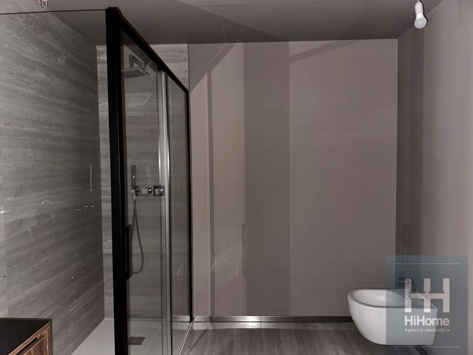 Apartamento T1 para Venda em São Martinho Foto 20