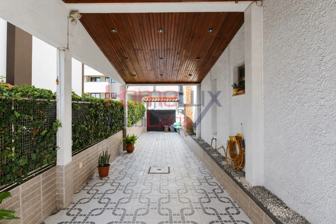 Moradia T4 para Venda em Fânzeres e São Pedro da Cova Foto 29