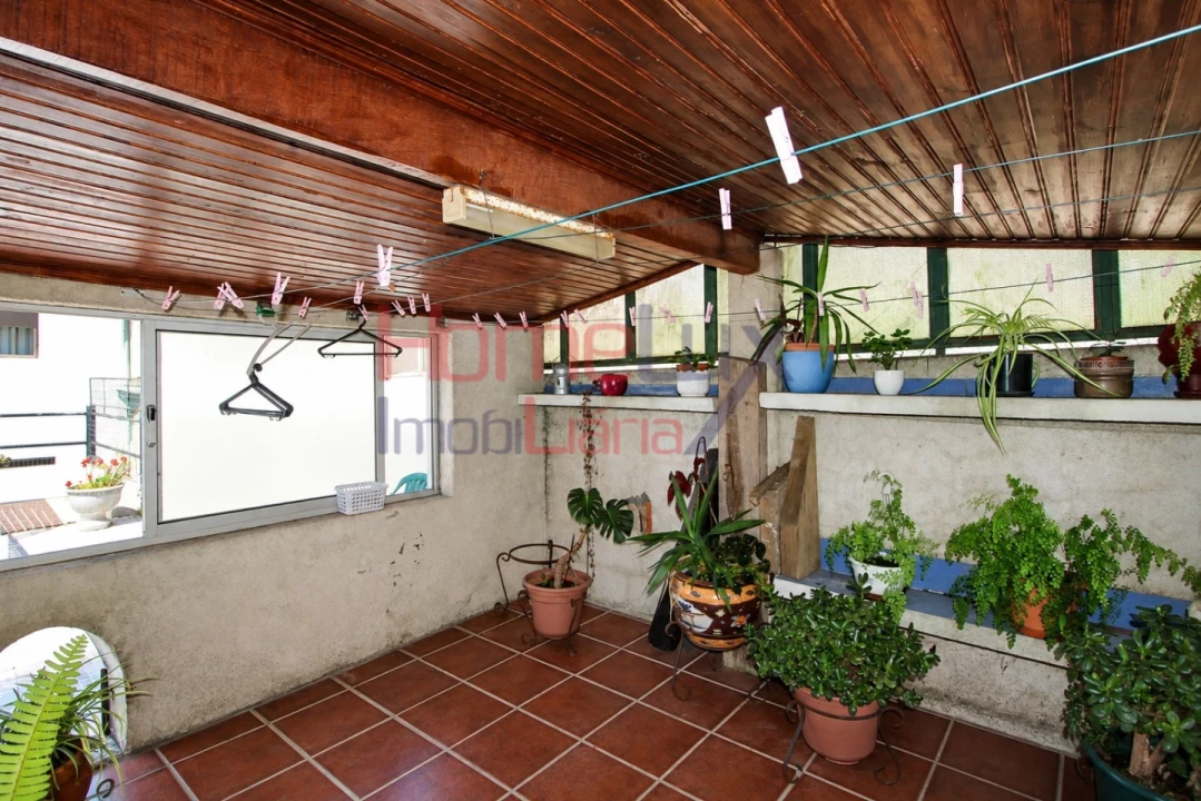 Moradia T4 para Venda em Fânzeres e São Pedro da Cova Foto 37