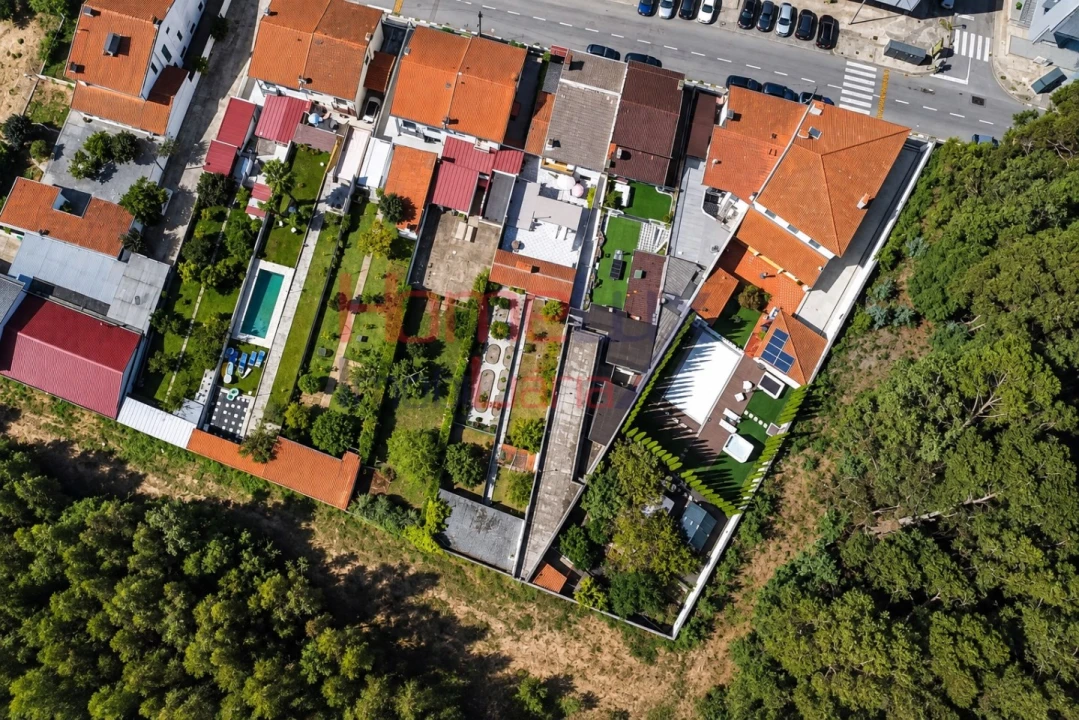 Moradia T4 para Venda em Fânzeres e São Pedro da Cova Foto 45