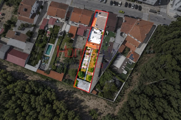 Moradia T4 para Venda em Fânzeres e São Pedro da Cova Foto 47