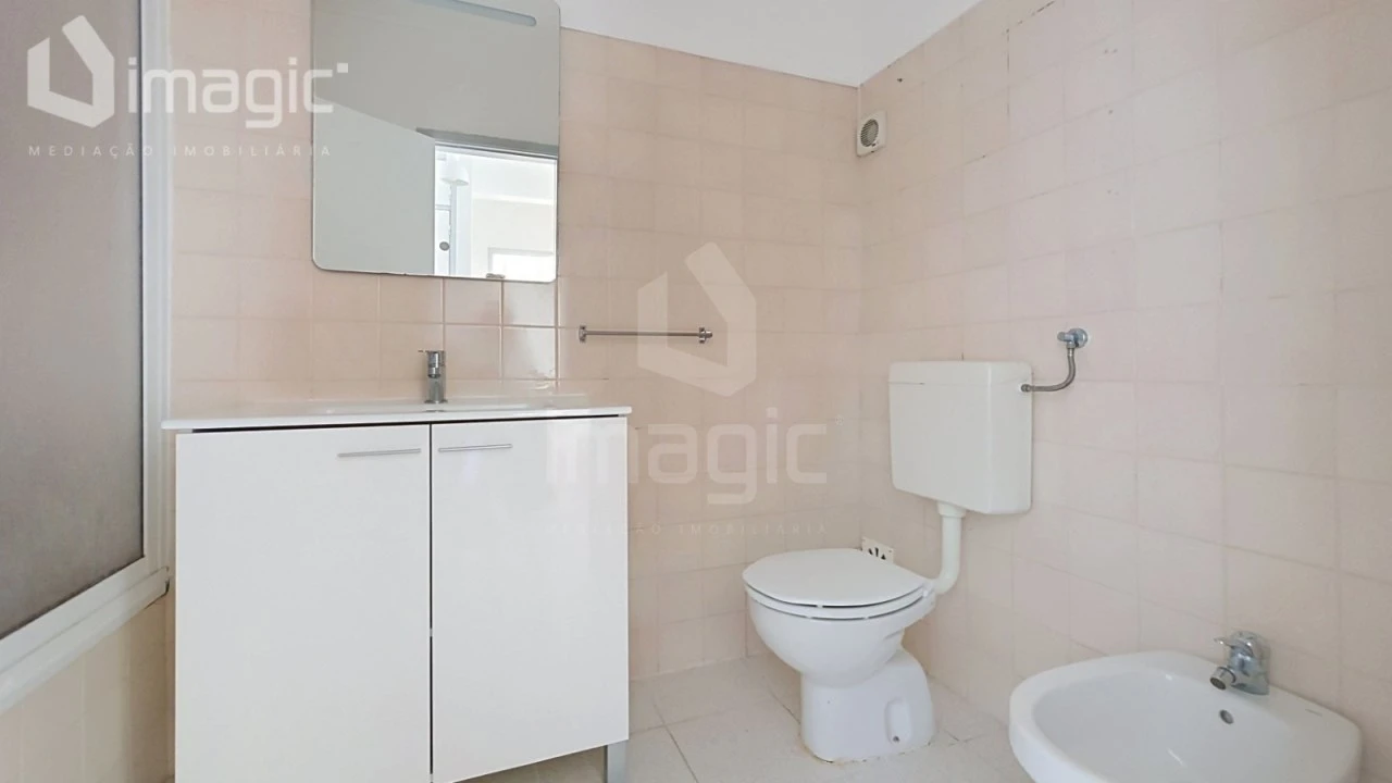 Apartamento T2 para Venda em Mafra Foto 12
