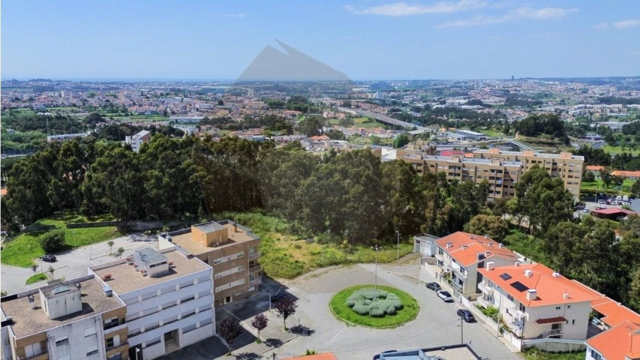 Apartamento T3 para Venda em Pedrouços Foto 9