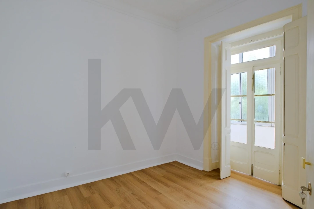 Apartamento T3 para Arrendamento em Areeiro Foto 13