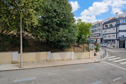 Apartamento T3 para Arrendamento em Areeiro