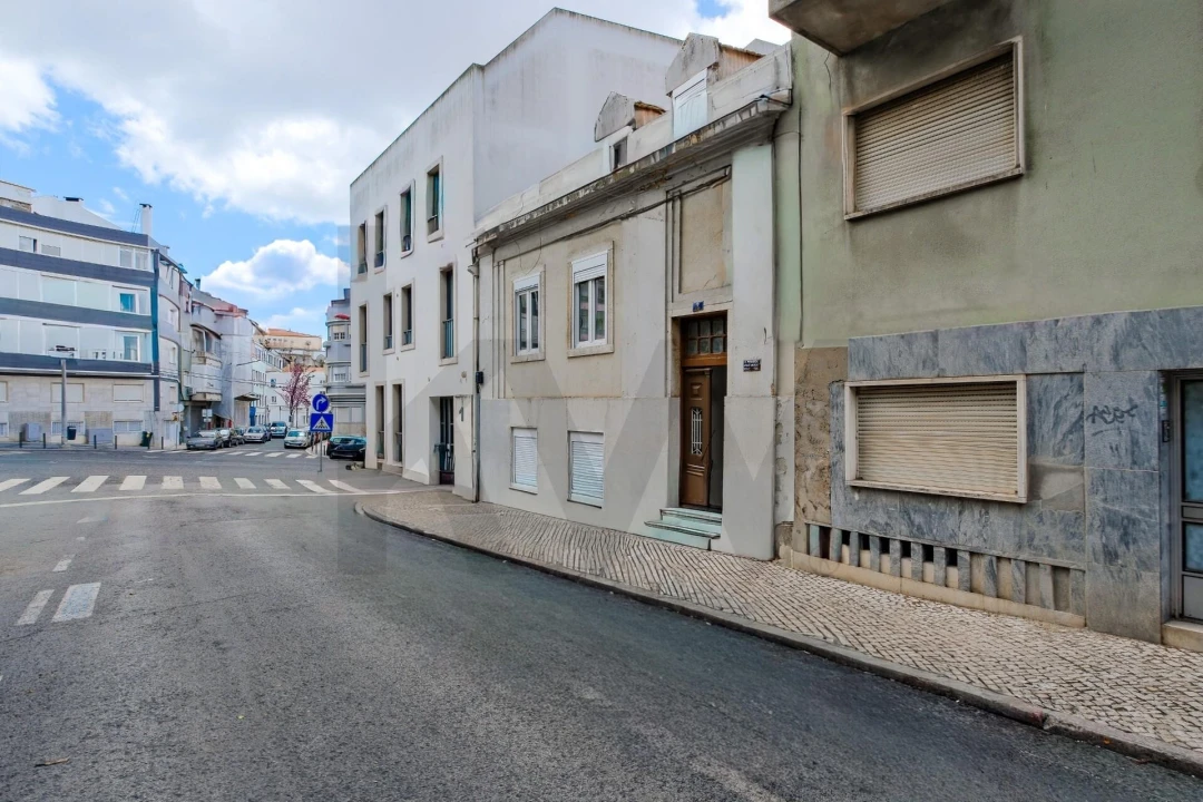 Apartamento T3 para Arrendamento em Areeiro Foto 18