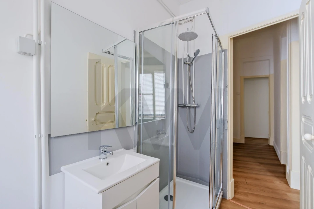 Apartamento T3 para Arrendamento em Areeiro Foto 7