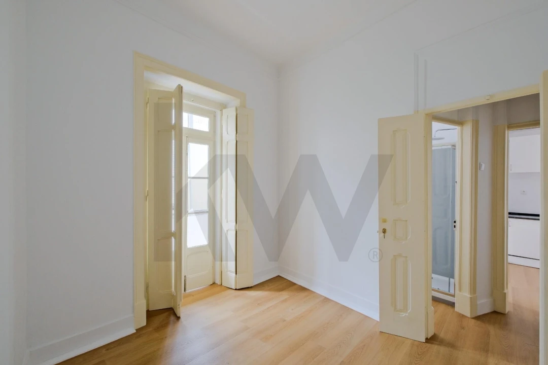 Apartamento T3 para Arrendamento em Areeiro Foto 14