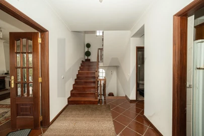 Moradia T4 para Venda em Lousã e Vilarinho