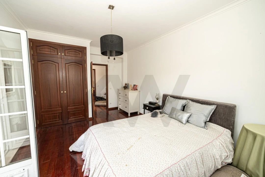 Moradia T4 para Venda em Lousã e Vilarinho Foto 9