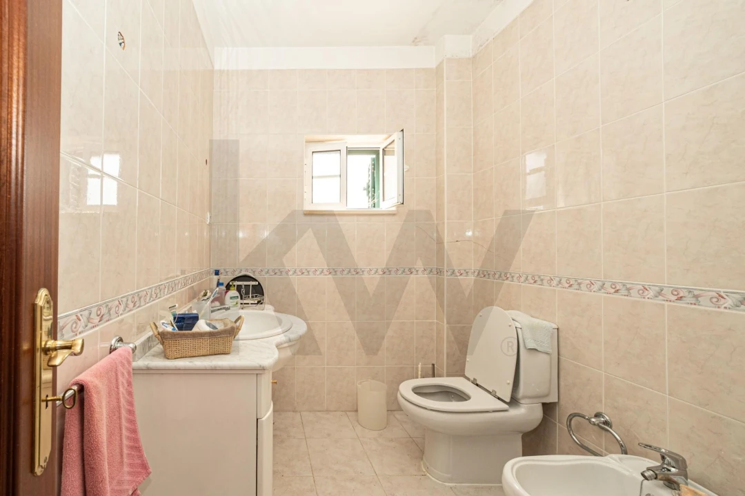 Moradia T4 para Venda em Lousã e Vilarinho Foto 12