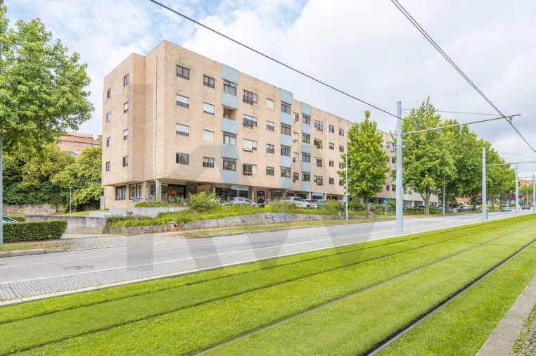 Apartamento T3 para Arrendamento em São Mamede de Infesta e Senhora da Hora Foto 3