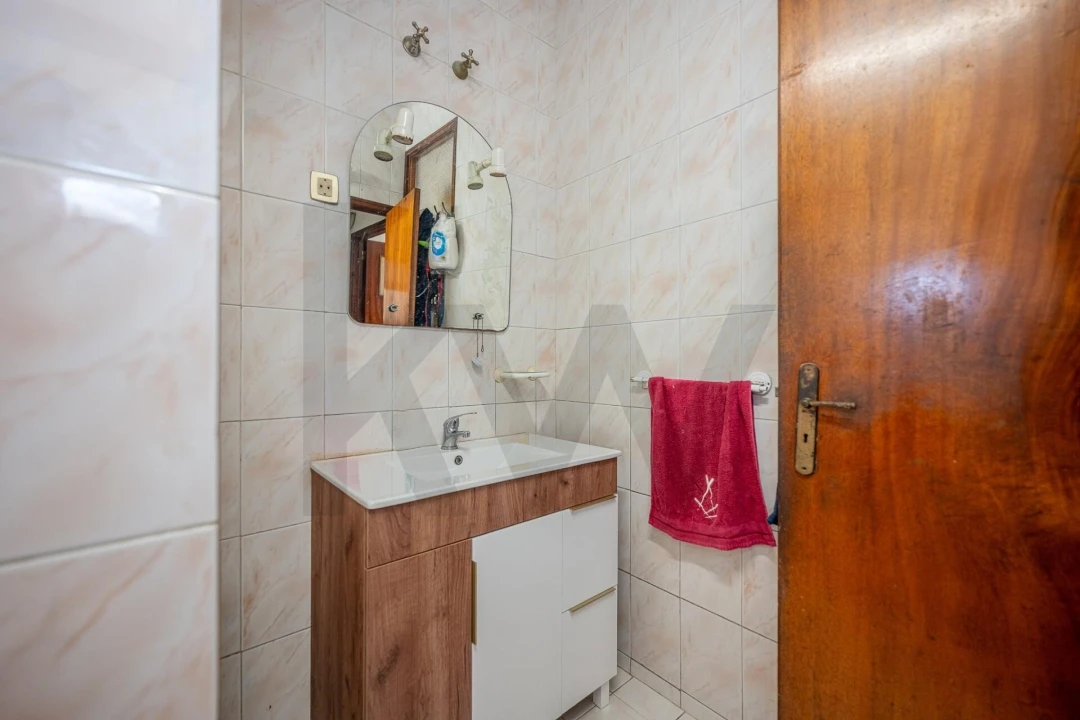Apartamento T3 para Venda em Canelas Foto 24