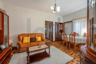 Apartamento T3 para Venda em Canelas