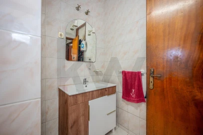 Apartamento T3 para Venda em Canelas