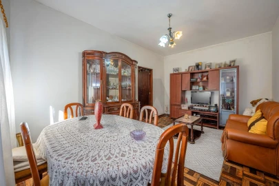 Apartamento T3 para Venda em Canelas