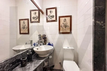 Moradia T16 para Venda em Tamengos, Aguim e Óis do Bairro